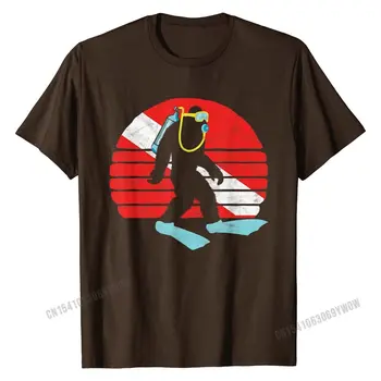 Vintage Smieklīgi Bigfoot Niršanu Retro Nirt Karoga T-Krekls Vasaras Unikālo Topi, t-veida, pilnīgi Jauns Kokvilnas Vīriešu T Krekls